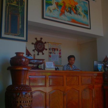 Old Town Guesthouse Kampot Buitenkant foto