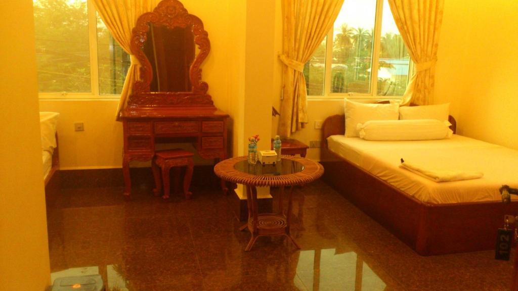 Old Town Guesthouse Kampot Buitenkant foto