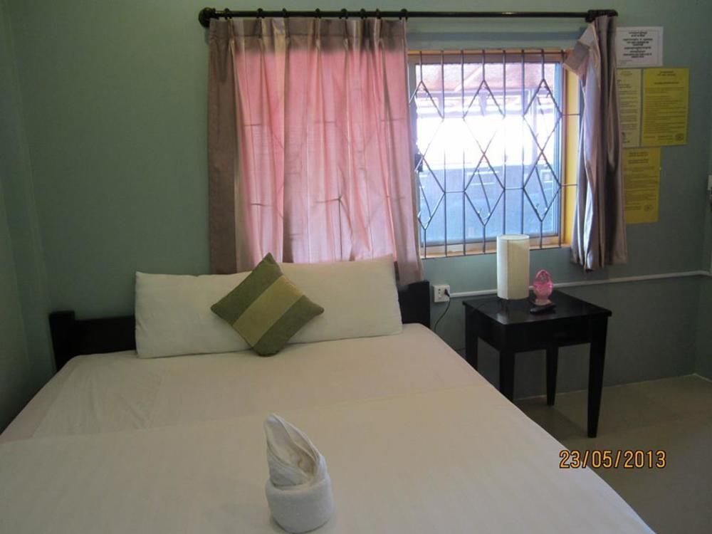 Old Town Guesthouse Kampot Buitenkant foto