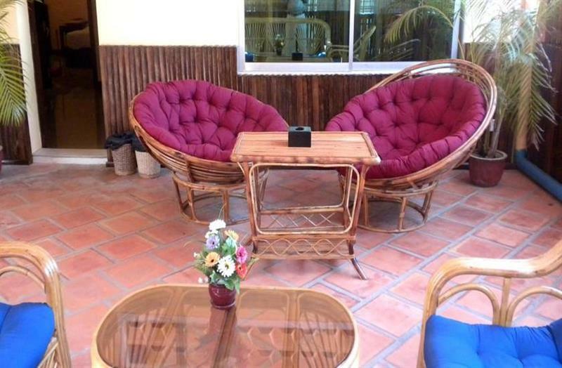 Old Town Guesthouse Kampot Buitenkant foto